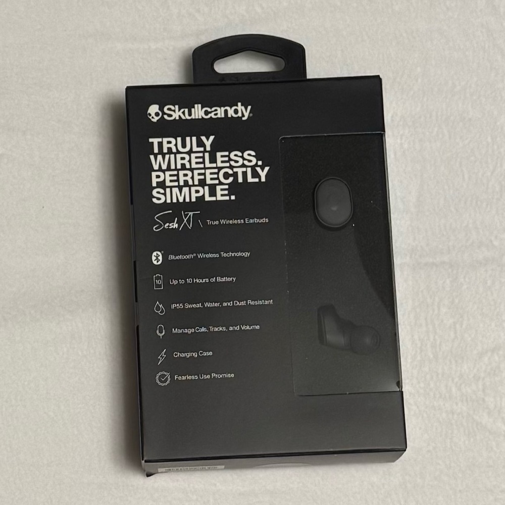 Skullcandy Sesh XT True Wireless Earbuds S2TDW-M739 Brand New Sealed Box